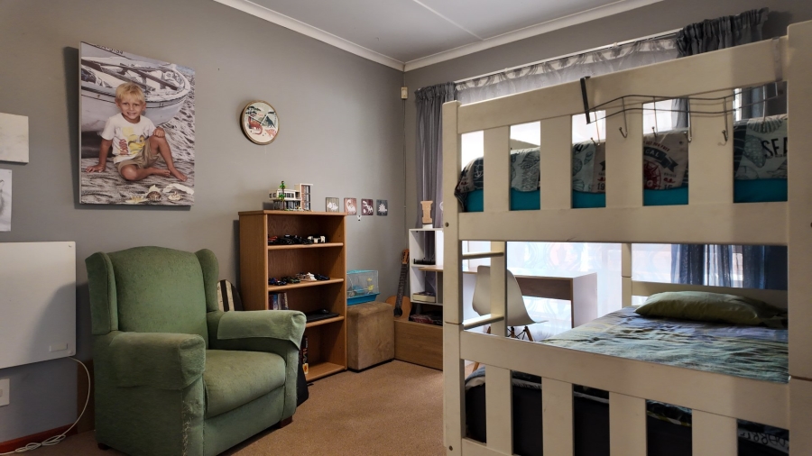 4 Bedroom Property for Sale in Heather Park Western Cape